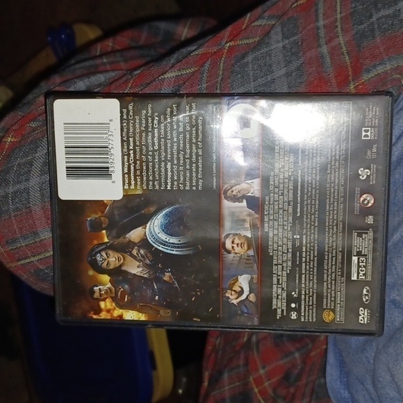 Batman v Superman Dawn of Justice Movie - Picture 2 of 4